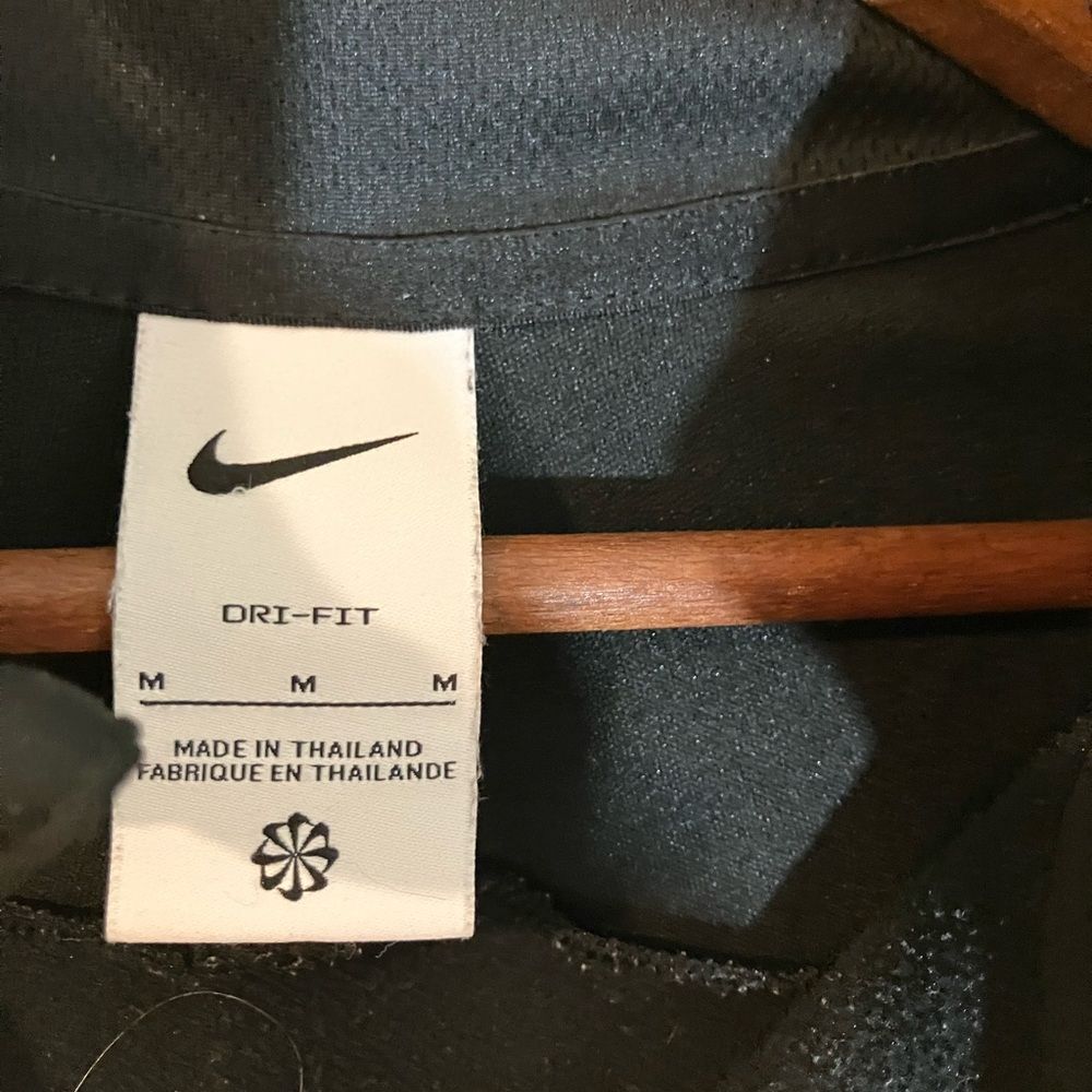 Black, Nike Syracuse United lightweight jacket, men’s size medium - Picture 2 of 4
